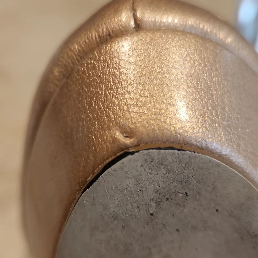 2010s Penny Loves Kenny size 8.5 gold/champagne platform heels - Picture 10 of 11